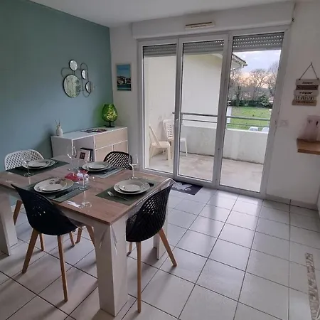 Beau T2 Bien Equipe Au Calme! ! Apartment *
